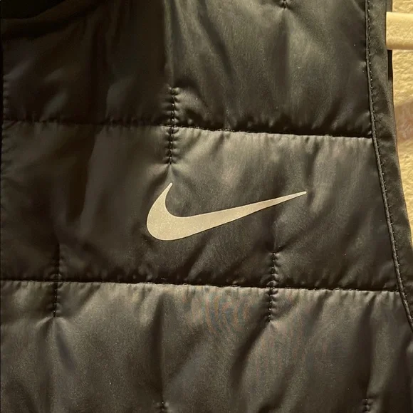 Nike Black Quilted Vest with Stand-Up Collar - Picture 2 of 5